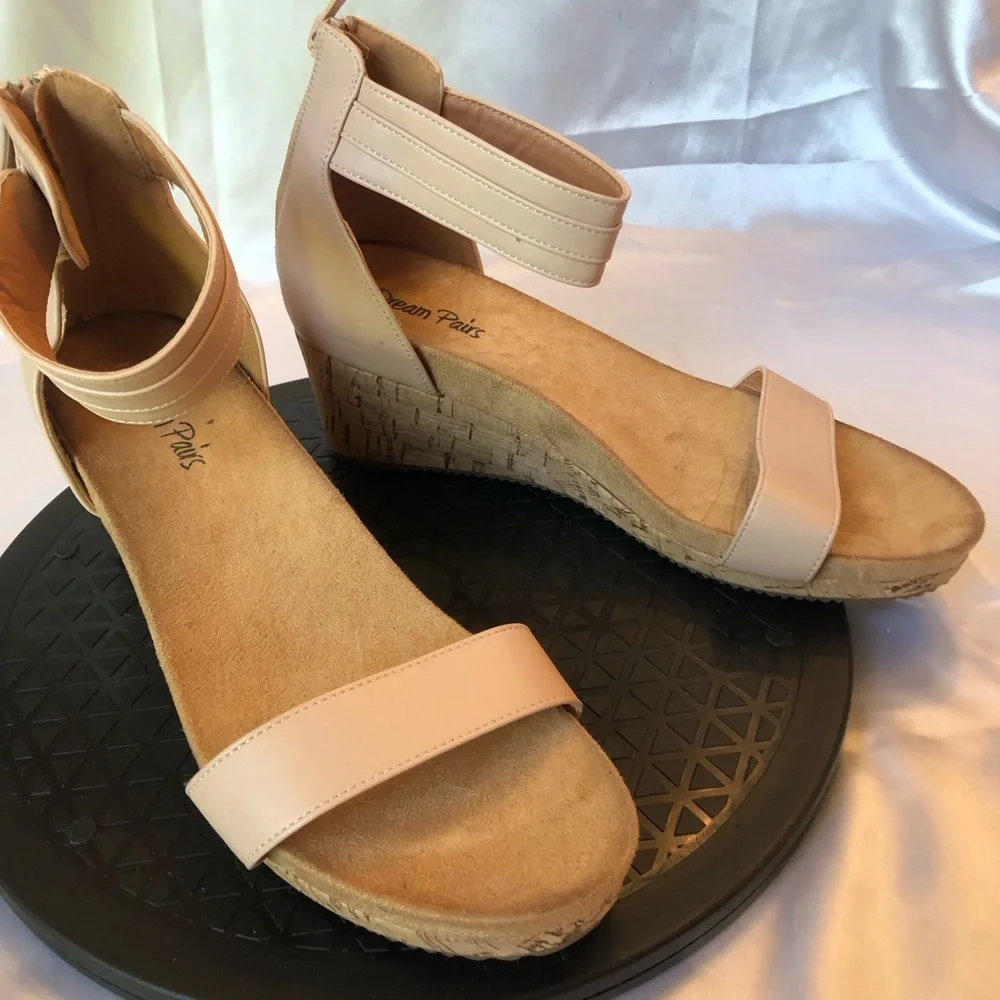 Dream Paris Platform Wedges Size 9.5 Peach